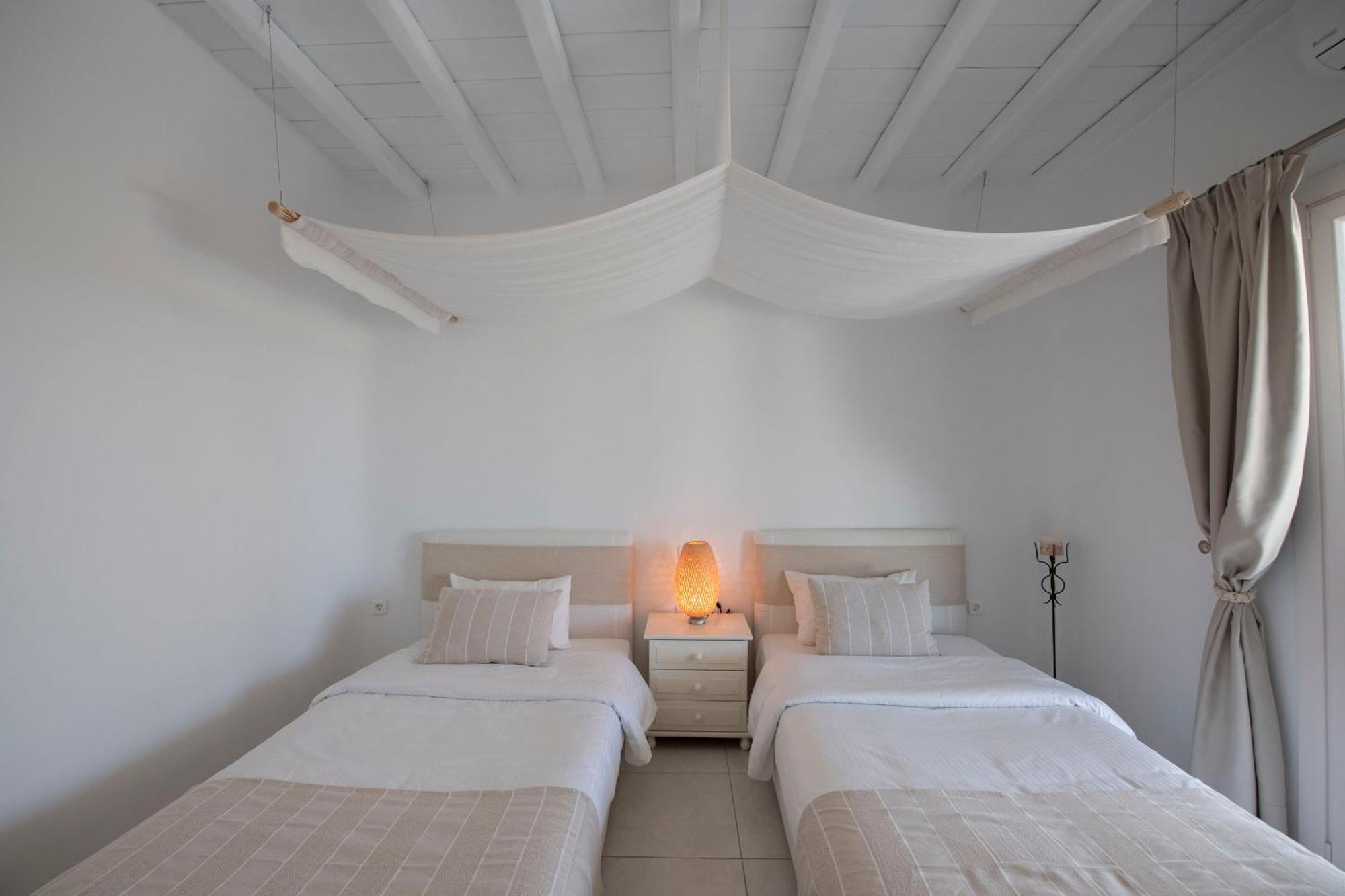 Tatiana Villa & Apartments Klouvas エクステリア 写真