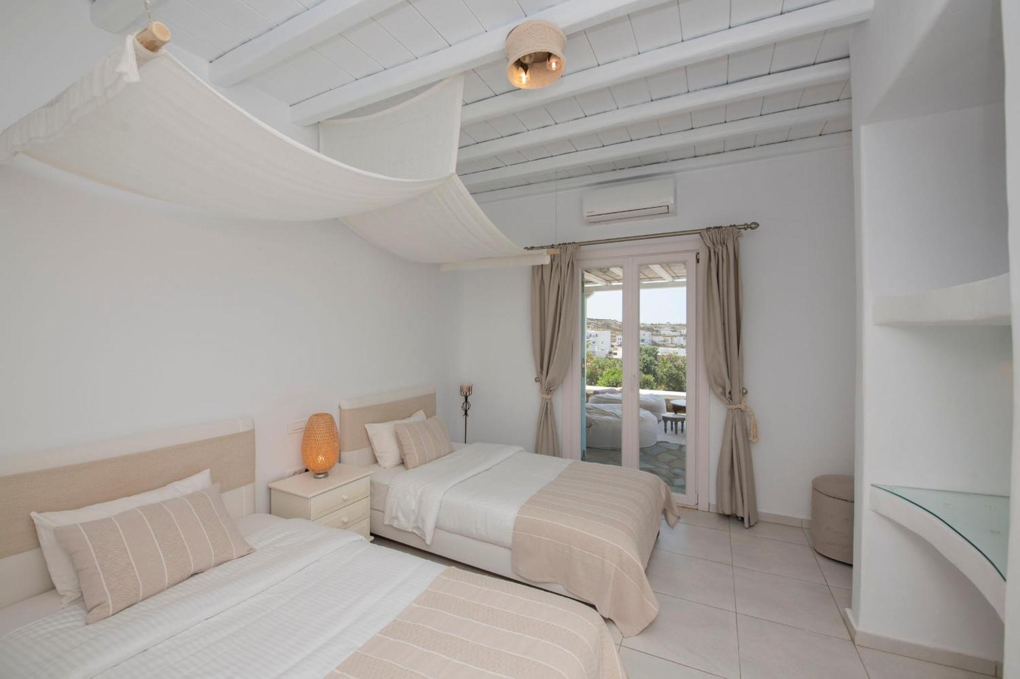 Tatiana Villa & Apartments Klouvas エクステリア 写真